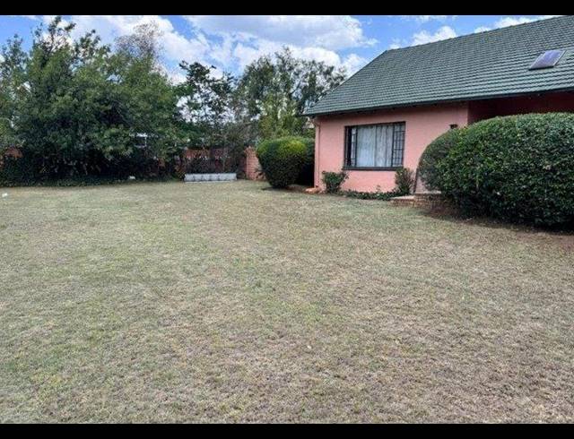 3 BEDROOM HOUSE FOR SALE IN CROYDON